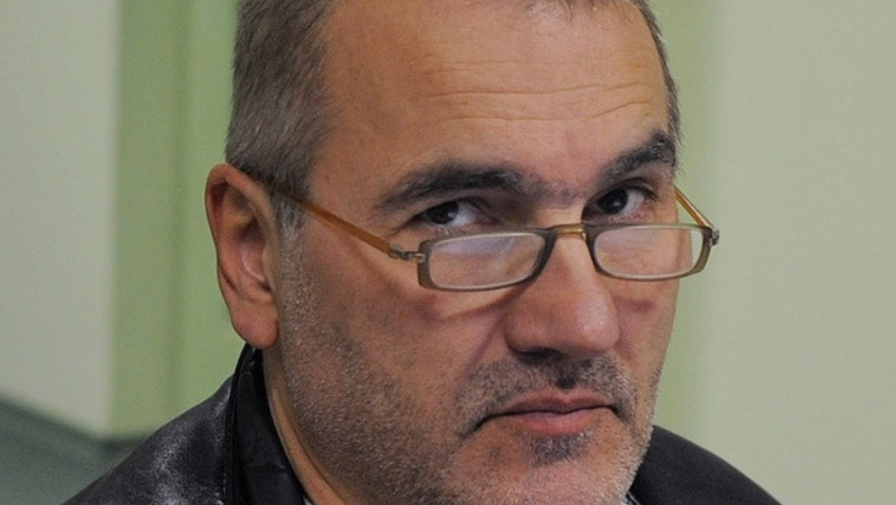 ГЕРБ май потъва заедно с патерицата си. Агонията на останките ГЕРБ май потъва заедно с патерицата си. Агонията на останките