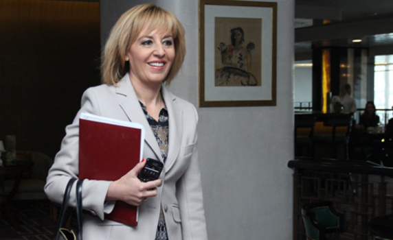 Мая Манолова: Плевнелиев да побърза с ветото на Изборния кодекс 