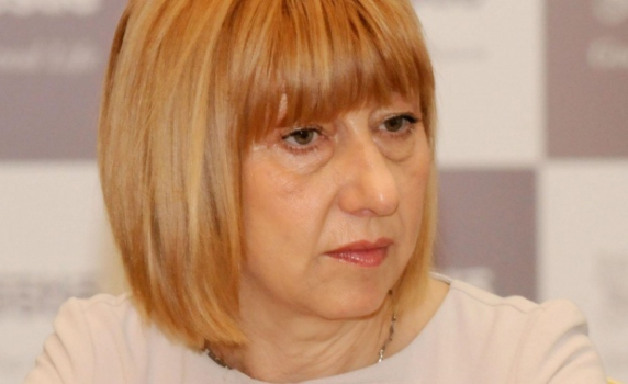 А. Клисарова: За отдалечените райони е най-важно мобилното образование