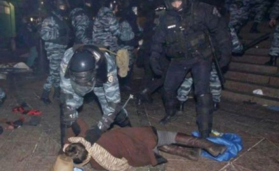 Вътрешният министър на Украйна разпусна &quot;Беркут&quot;