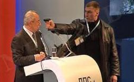 Прокуратурата: Целта на Енимехмедов е била да убие Доган, не да го сплаши
