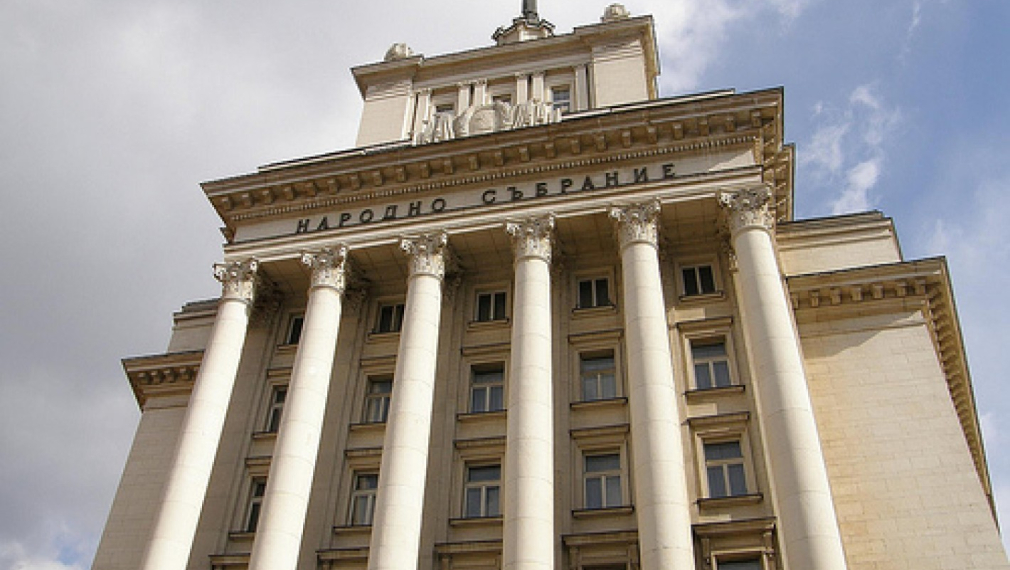 Правната комисия отхвърли идеята за референдум на президента 
