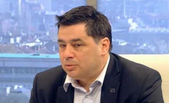 В. Величков: Костов и Стоянов не искаха да се осветлят политиците агенти  