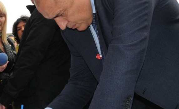 Референдумът е излишен за ГЕРБ, Борисов не иска подписката да успее