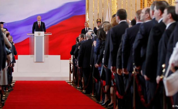 Кръстоносният поход на Путин: Две трети от руснаците одобряват действията му