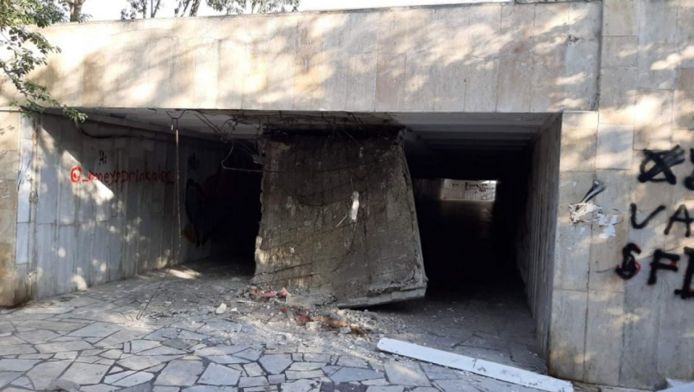 Ремонтиран подлез рухна във Варна