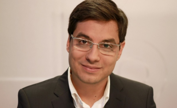 Светослав Иванов с блестящ коментар за Караянчева по бТВ