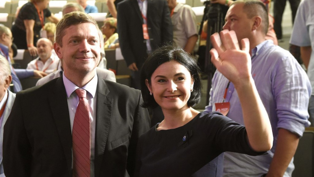 Унгарските социалисти поздравиха Корнелия Нинова за преизбирането й