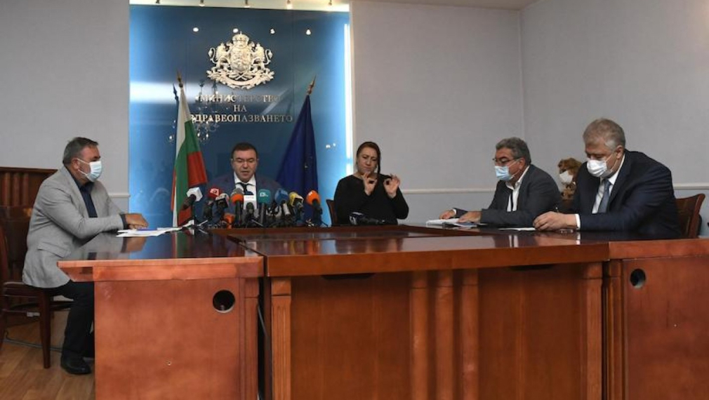   Не се предвижда затягане на мерките срещу COVID-19