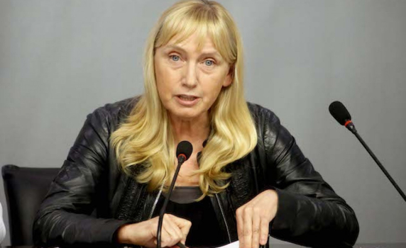 Елена Йончева: ГЕРБ и Бойко Борисов отклоняват вниманието от критичната резолюция с несъществуващи проблеми