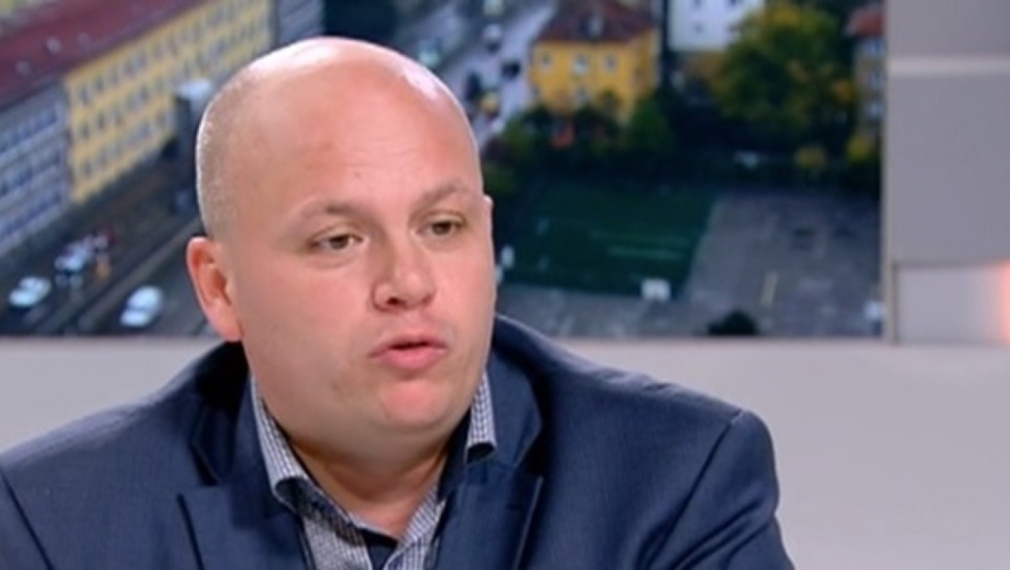 Александър Симов: Разочарован съм от поведението на Елена Йончева