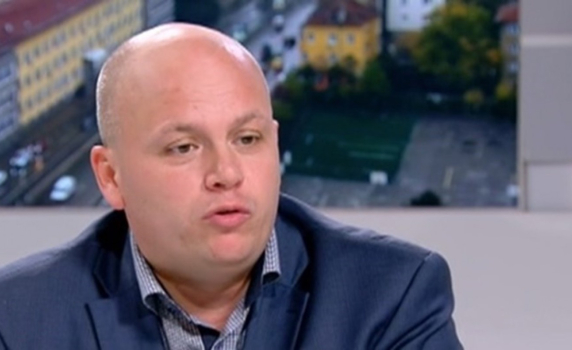 Александър Симов: Разочарован съм от поведението на Елена Йончева