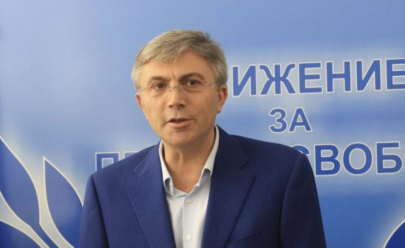 Мустафа Карадайъ: Цвета Караянчева се държи като квартален партиен функционер, а не като председател на парламента