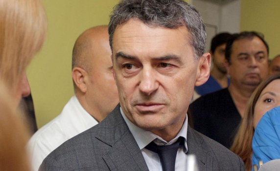 Проф. Иво Петров: Covid-19 не е особено опасен. Аз съм против затварянето
