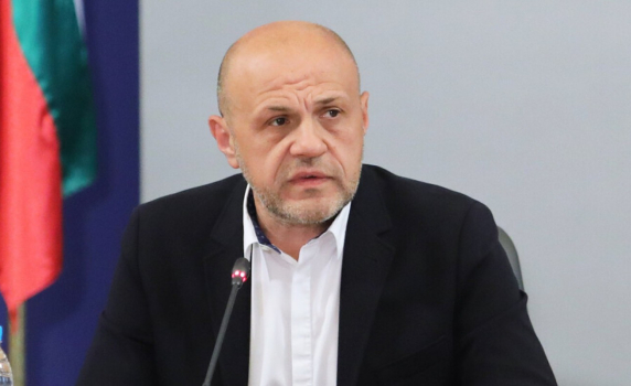 Дончев: Президентът Радев подписа бюджета, а после критикува това, което е подписал