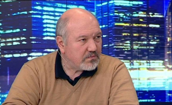 Проф. Маринов: Управляващите излъгаха, че Радев е съгласувал проекта за бюджет