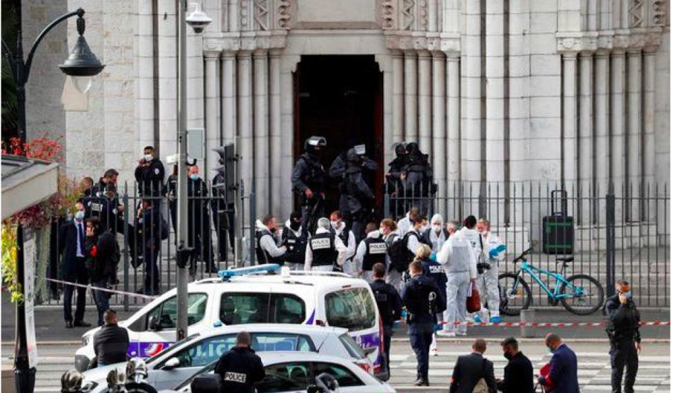 Ислямист закла трима души в църква в Ница