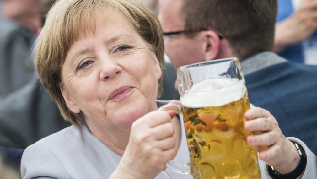  Легендарна бирария включи Меркел в черен списък заради карантината