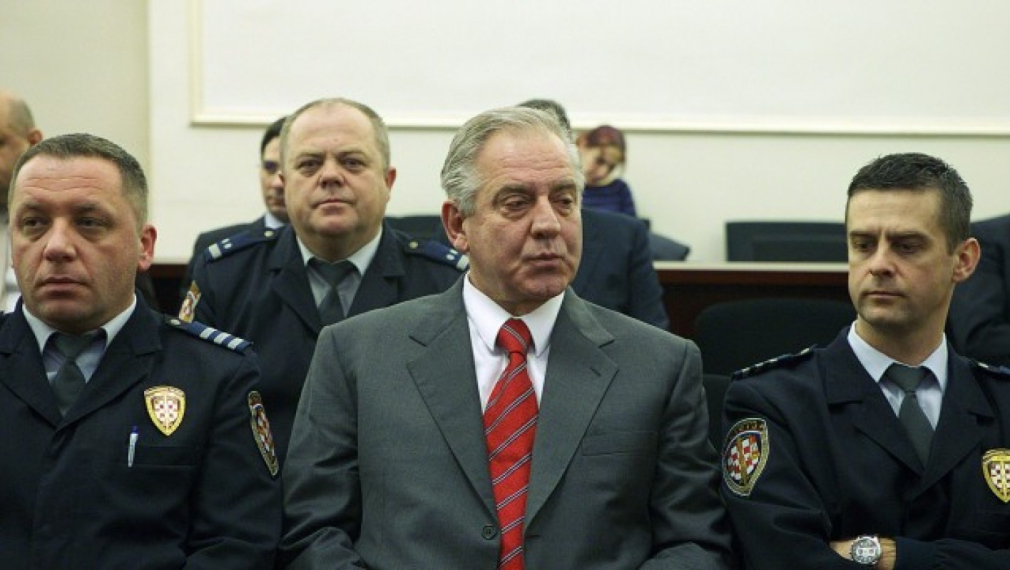 Осъдиха бившия хърватски премиер Иво Санадер на осем години затвор за корупция