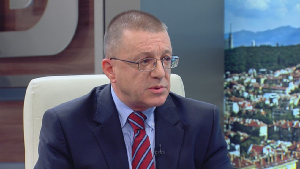 Бойко Ноев: Захариева да си подаде оставката, защото не защити българската позиция