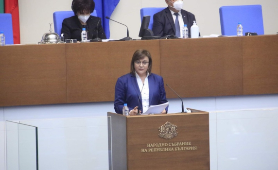 Нинова: Оттеглете бюджета и задействайте плана при пандемия