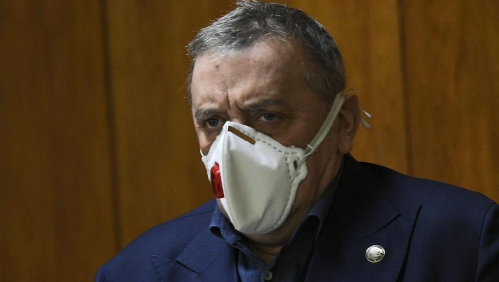 Проф. Кантарджиев: Ако се носеха маски, нямаше да има по над 3000 случая на ден