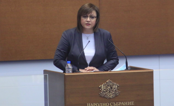 Нинова: Затваряте държавата, без да гарантирате грижа за хората