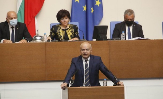 Свиленски: БСП предлага глътка въздух на транспортните фирми в малките населени места