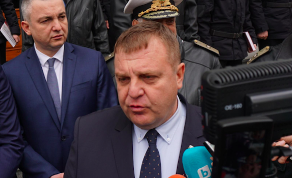 Каракачанов поздрави Заев за заявената позиция