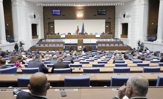 На първо четене НС прие фигурата на прокурор, разследващ главния