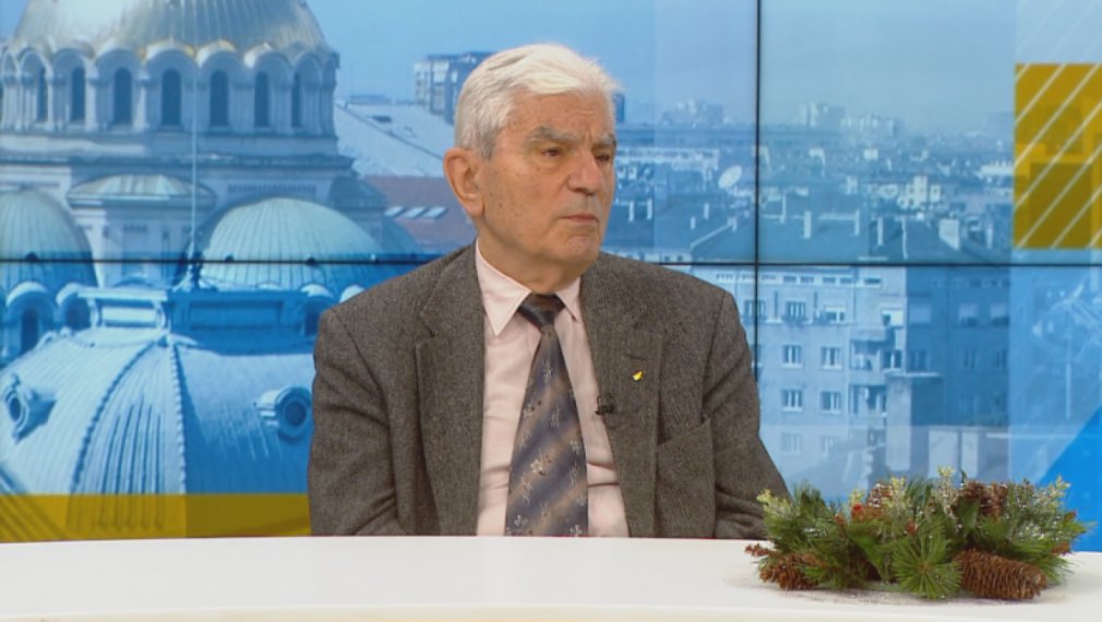 Акад. Петрунов: Няма данни новият щам да предизвиква по-голяма смъртност