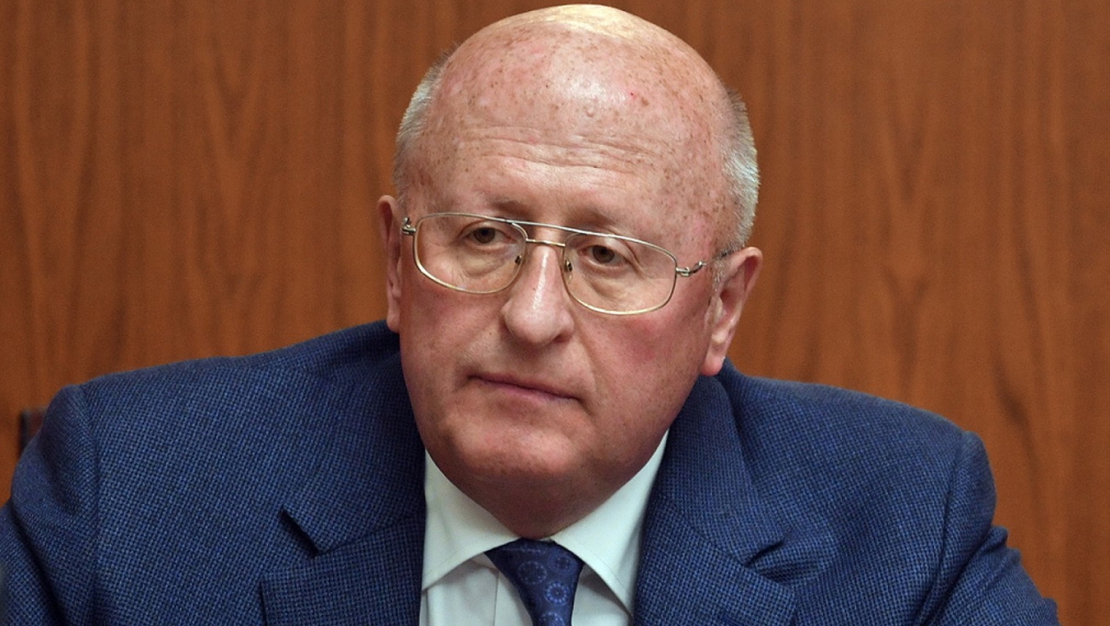 Комбинация от "Спутник V" и ваксината на AstraZeneca защитава от Covid две години