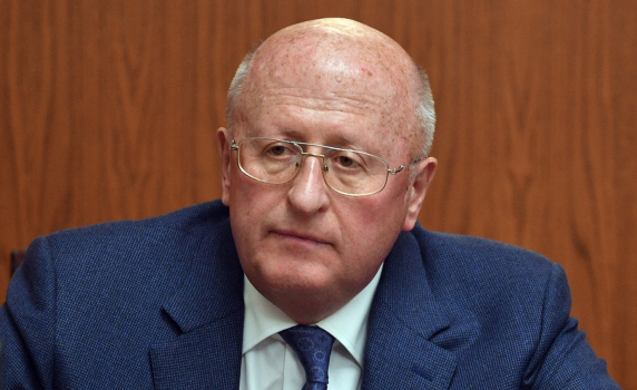 Комбинация от "Спутник V" и ваксината на AstraZeneca защитава от Covid две години