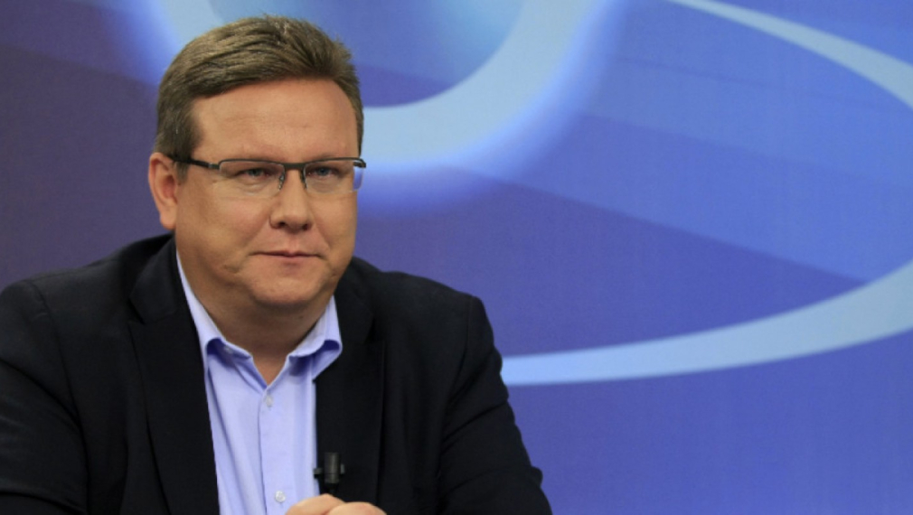 Явор Дачков: Имаме голям медиен играч с огромна власт, управляващите трябва да се притесняват