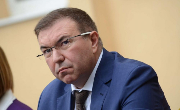 Масовото ваксиниране през май, за учителите - до седмица