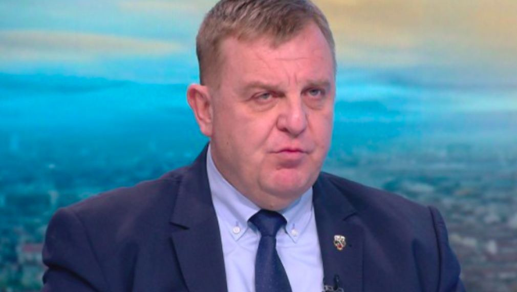 Каракачанов: МО може да предостави 3 или 4 хеликоптера за медицински цели