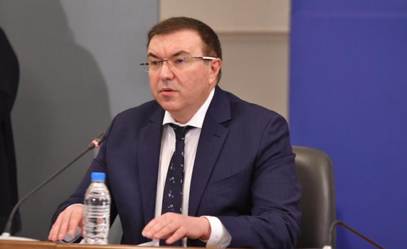 Проф. Ангелов: Мерките дадоха резултат. Излекуваните са два пъти повече от заразените