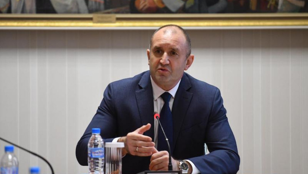 Радев: Не лансирам идеята за избори в два дни
