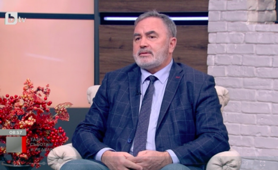 Доц. Кунчев: Ваксинираните срещу COVID трябва да се пазят