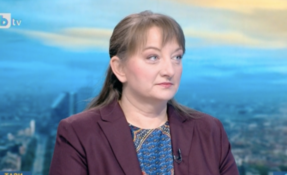 Сачева: Президентът започна консултации със съмнителни политически субекти