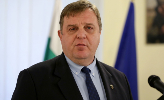 Каракачанов: Докато в Северна Македония смятат, че позицията ни ще се промени при смяна на правителството, няма смисъл да разговаряме