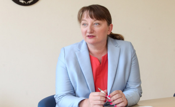Сачева: Глухата общност вече има официално признат български жестов език