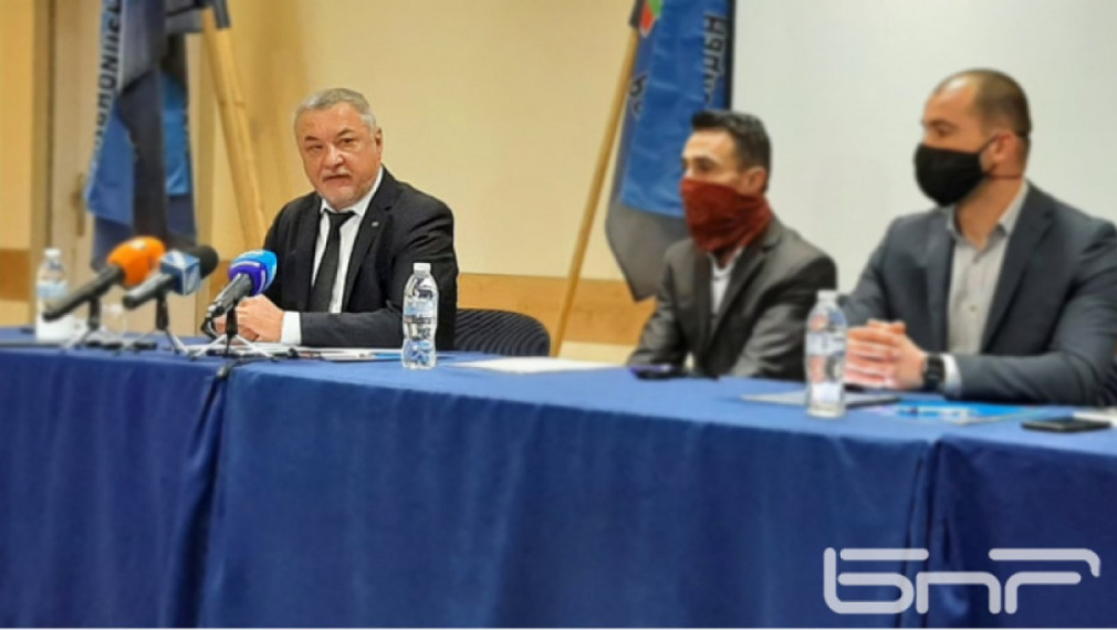 Валери Симеонов: Ресторантите трябва да отворят на 4 февруари