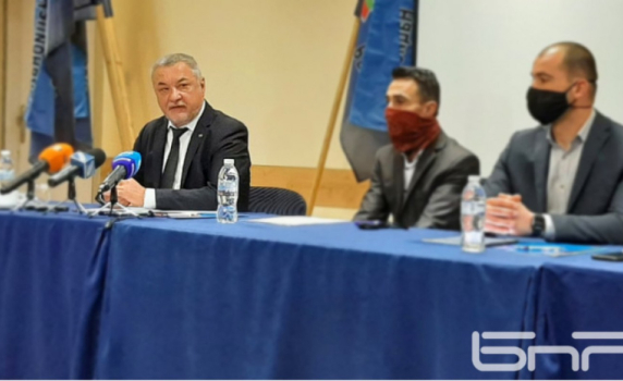 Валери Симеонов: Ресторантите трябва да отворят на 4 февруари