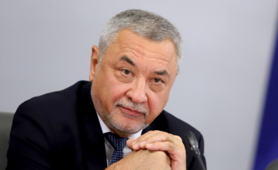 Съдът оправда Симеонов за "кресливи жени с уж болни деца"