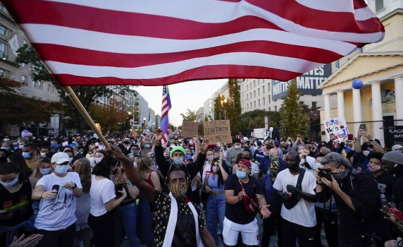 Номинираха Black Lives Matter за Нобелова награда за мир
