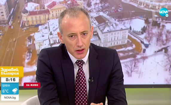 Вълчев: Вирусът не отслабва, но не можем да затворим образователната система