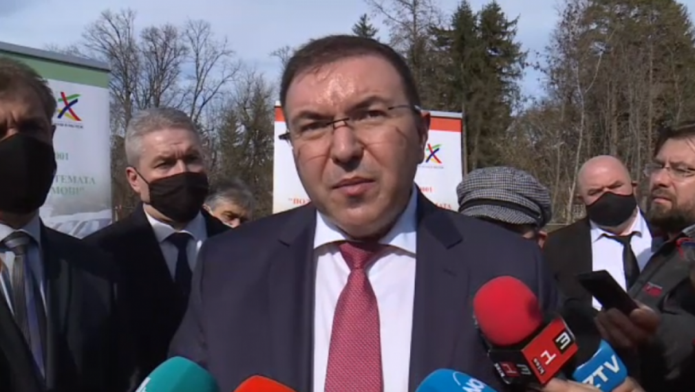 България ще прилага ваксината на "Астра Зенека" и на пациенти над 55 г.