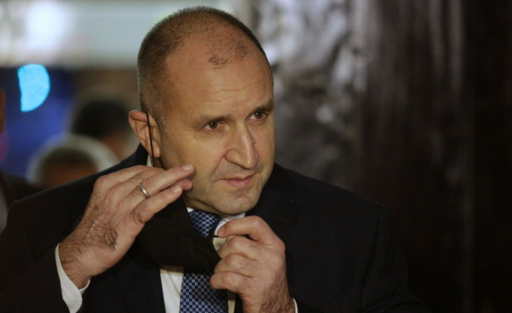 Радев: Семейството ми е подложено на непрекъснати атаки от началото на моя мандат