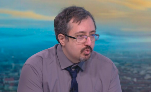 Математик: На 1 март ще има между 1500 и 2500 заразени с COVID на ден